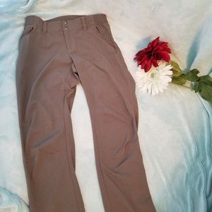 Kuhl travel pants in good condition